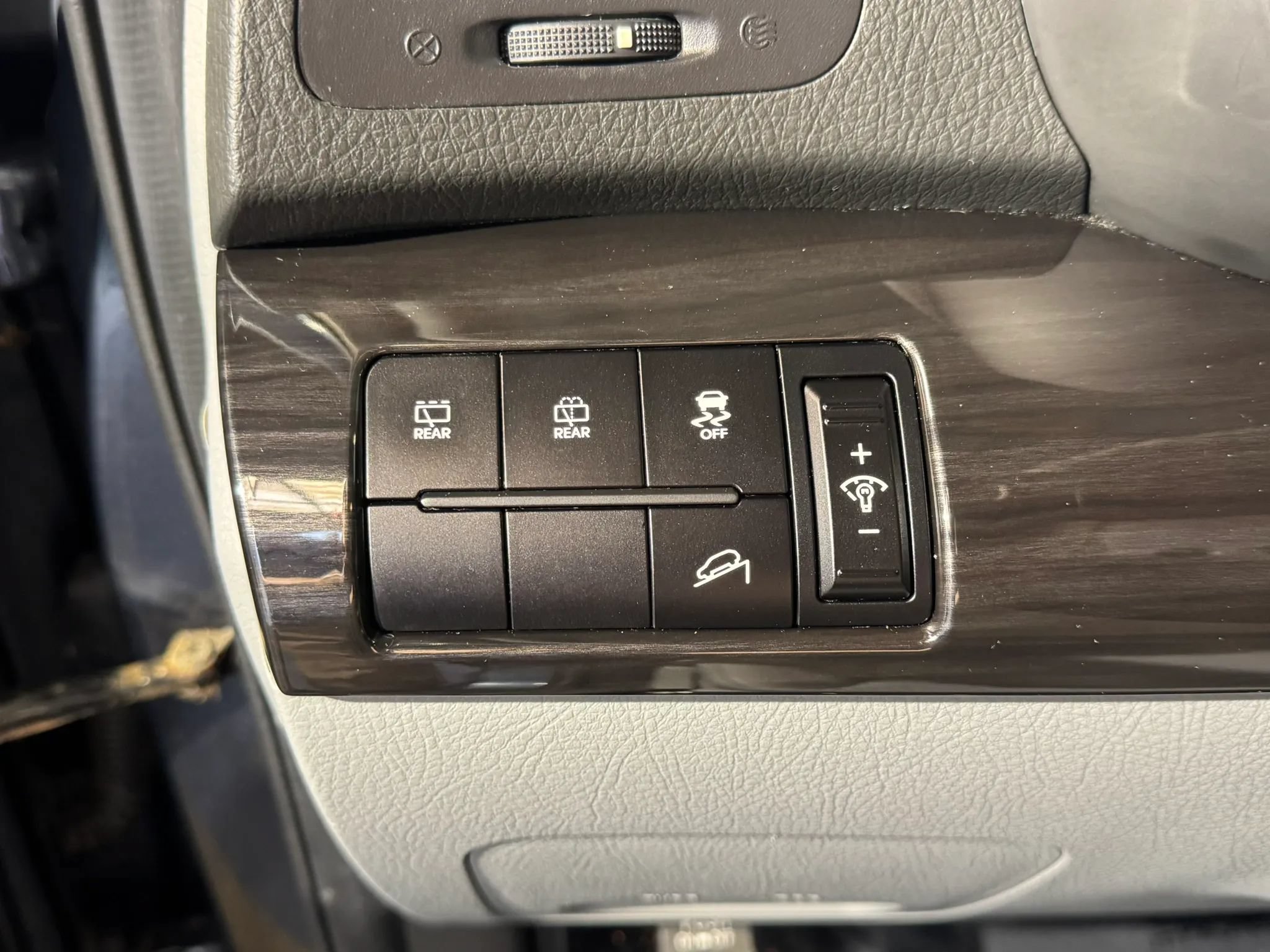 Used 2011 Kia Sorento 2WD image 10