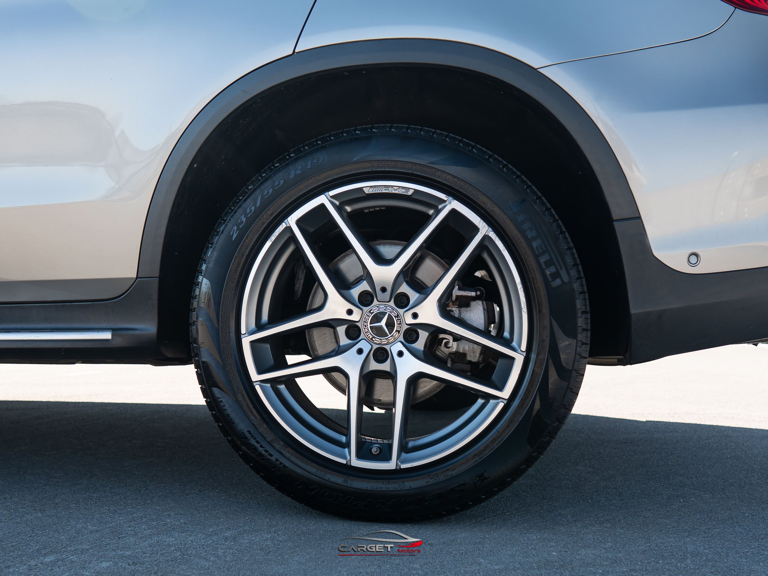 Used 2019 Mercedes-Benz GLC 300 4MATIC w/ Multimedia Package image 11