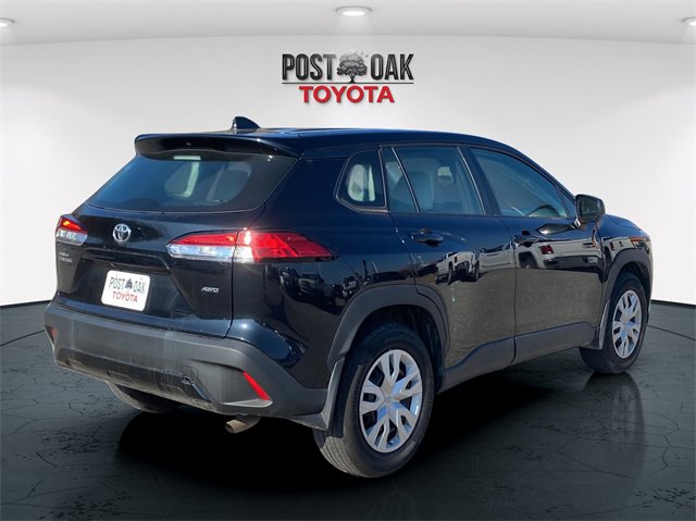Used 2023 Toyota Corolla Cross L image 7