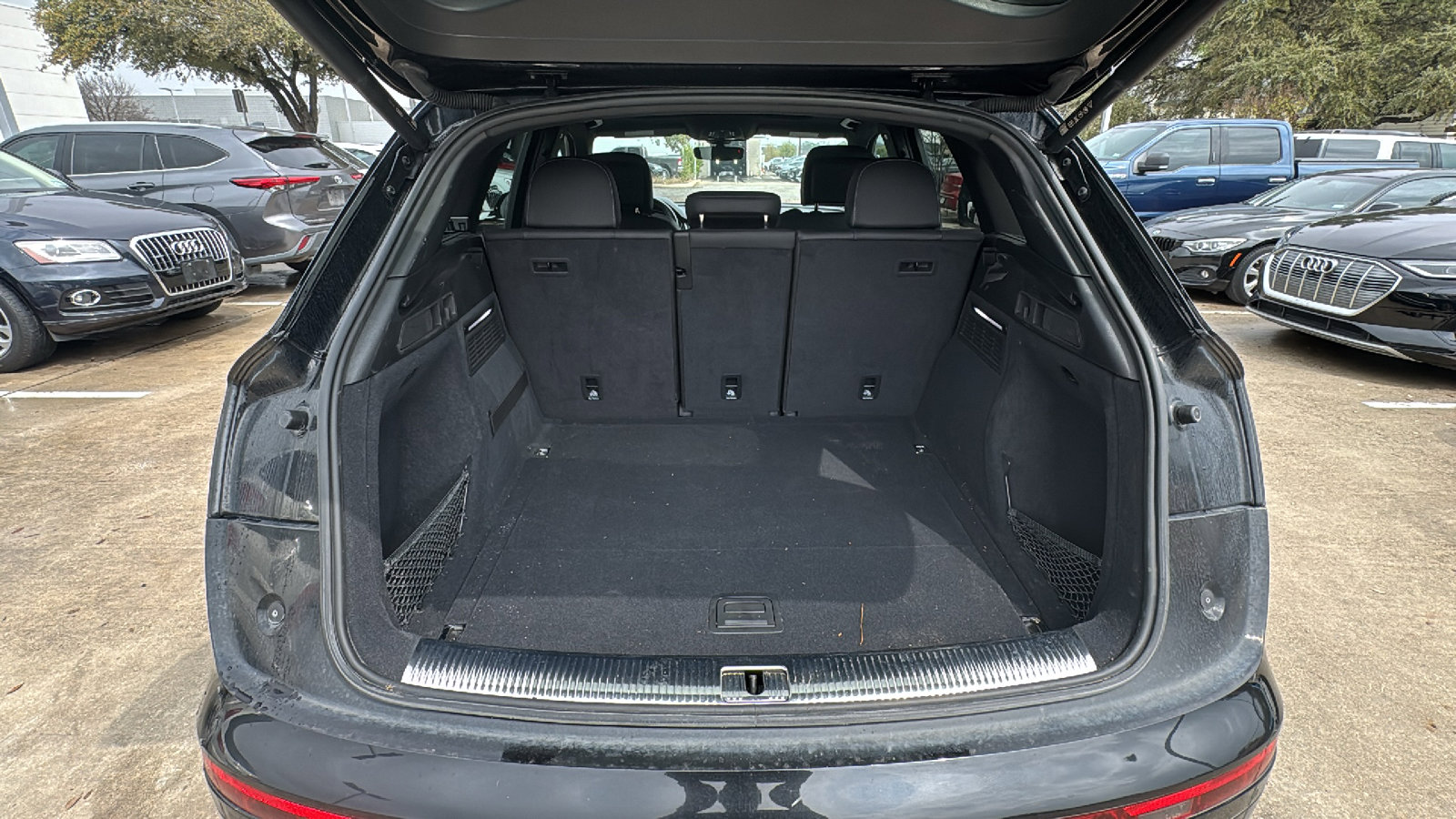 Used 2022 Audi SQ5 Premium Plus AWD/4WD image 25