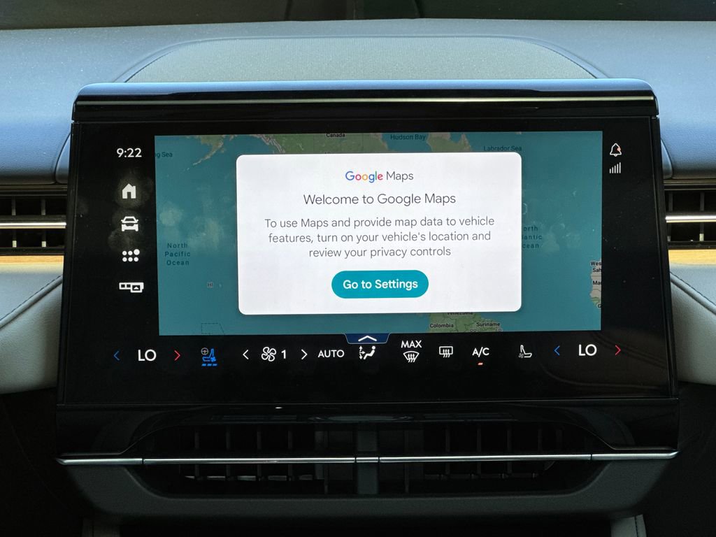 Used 2025 Lincoln Nautilus Reserve AWD/4WD image 23