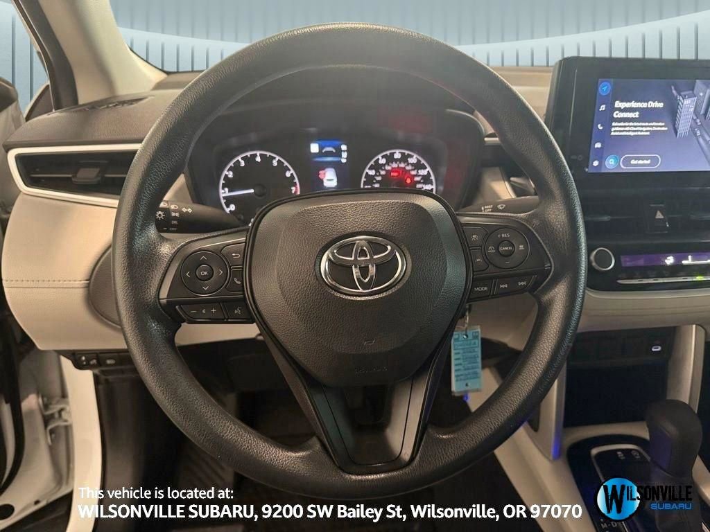 Used 2024 Toyota Corolla Cross L image 10