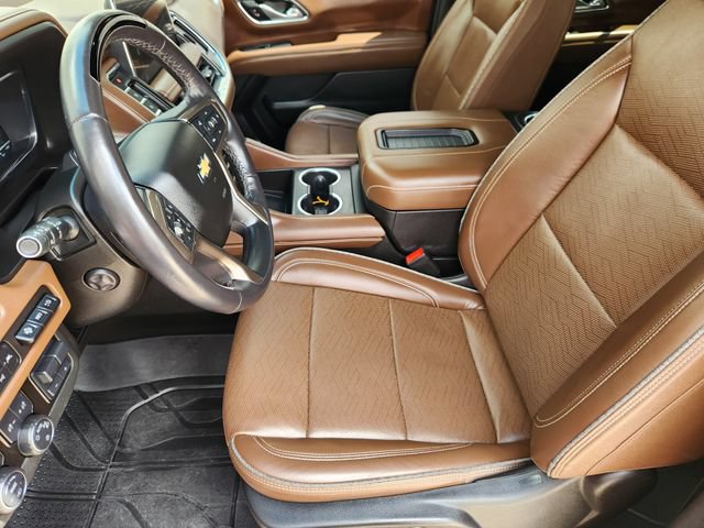 Used 2023 Chevrolet Tahoe High Country w/ Advanced Technology Package AWD/4WD image 14