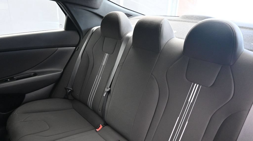 Certified 2025 Hyundai Elantra Sport FWD image 20