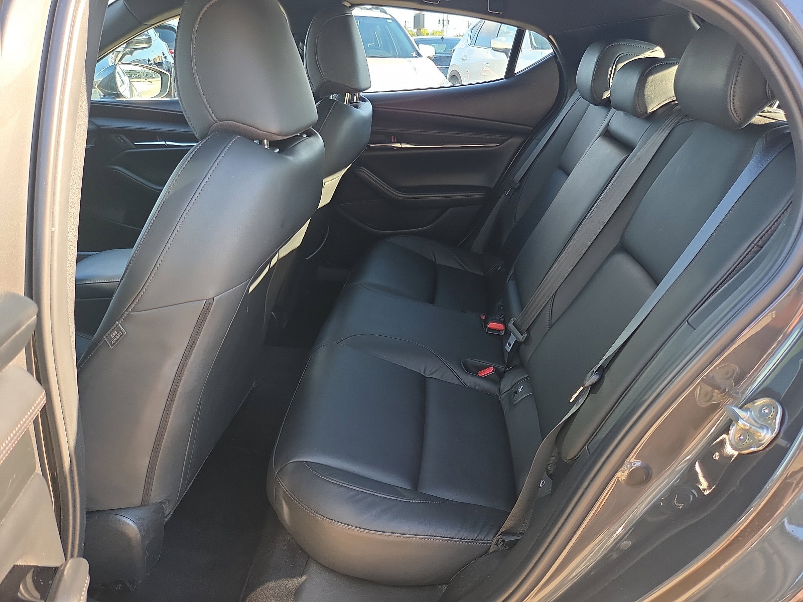 Used 2023 MAZDA MAZDA3 s image 8