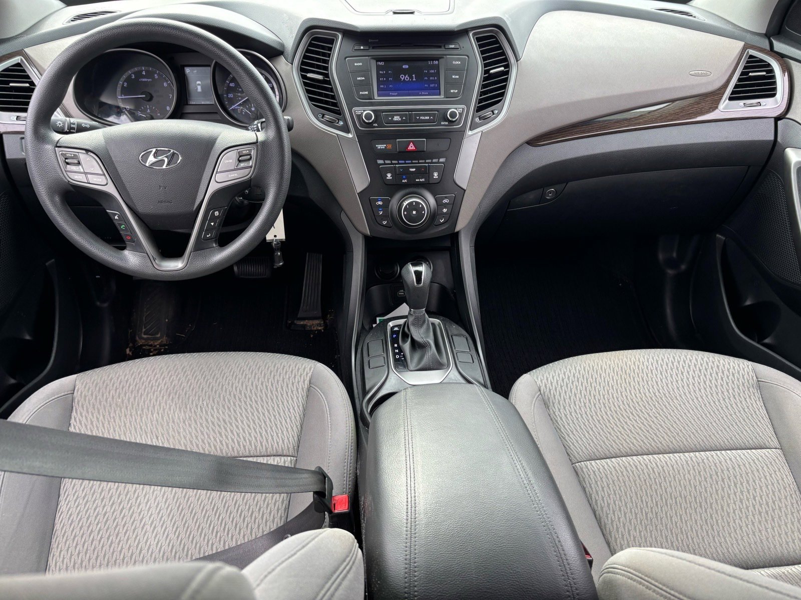 Used 2018 Hyundai Santa Fe Sport image 14