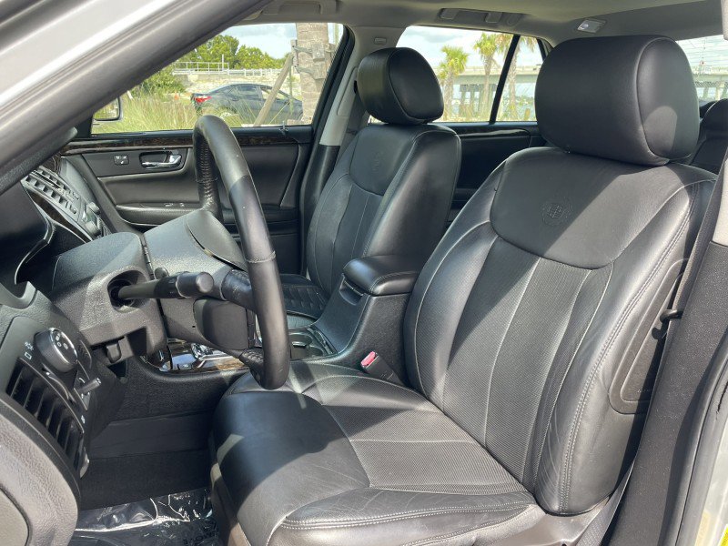 Used 2008 Cadillac DTS w/ Sun And Sound Package image 2