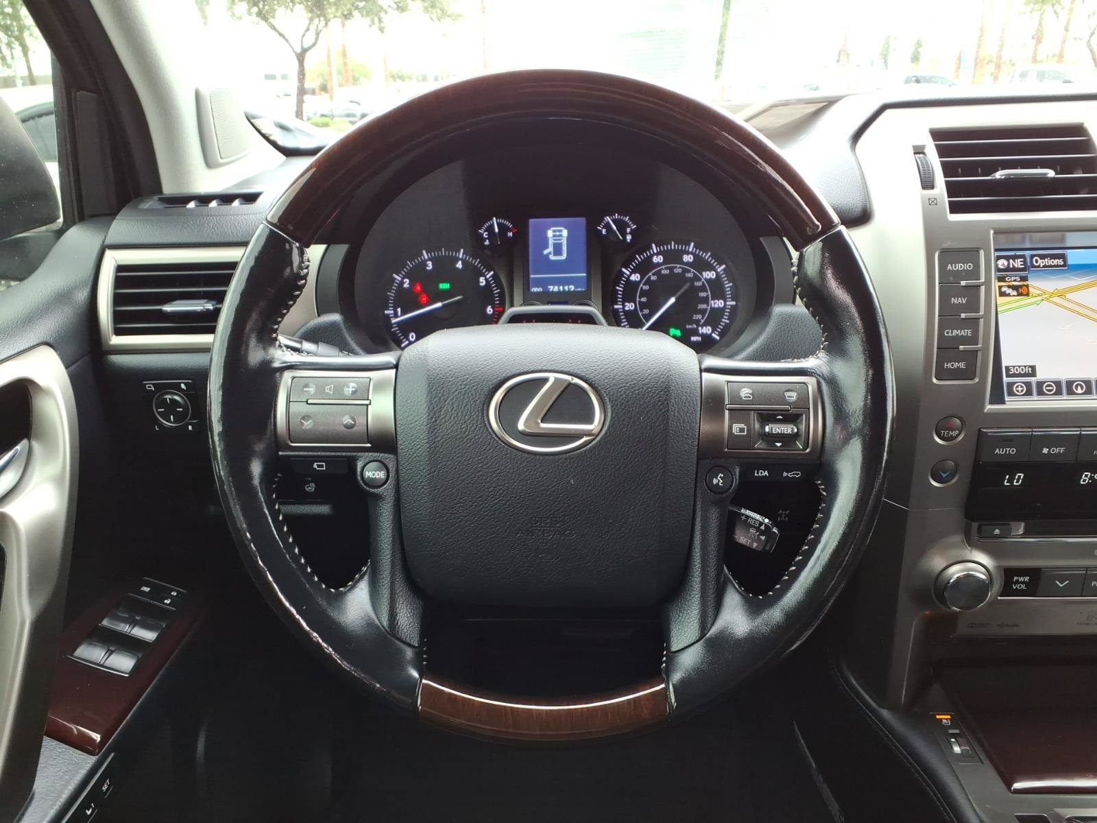 Used 2017 Lexus GX 460 Luxury AWD/4WD image 12