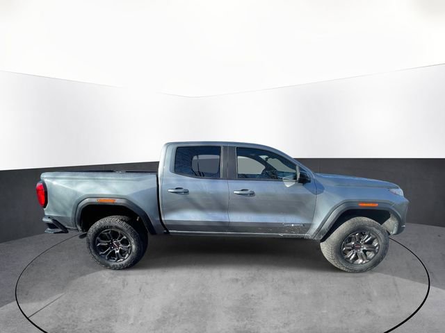 Used 2025 GMC Canyon Elevation w/ Technology Package image 8