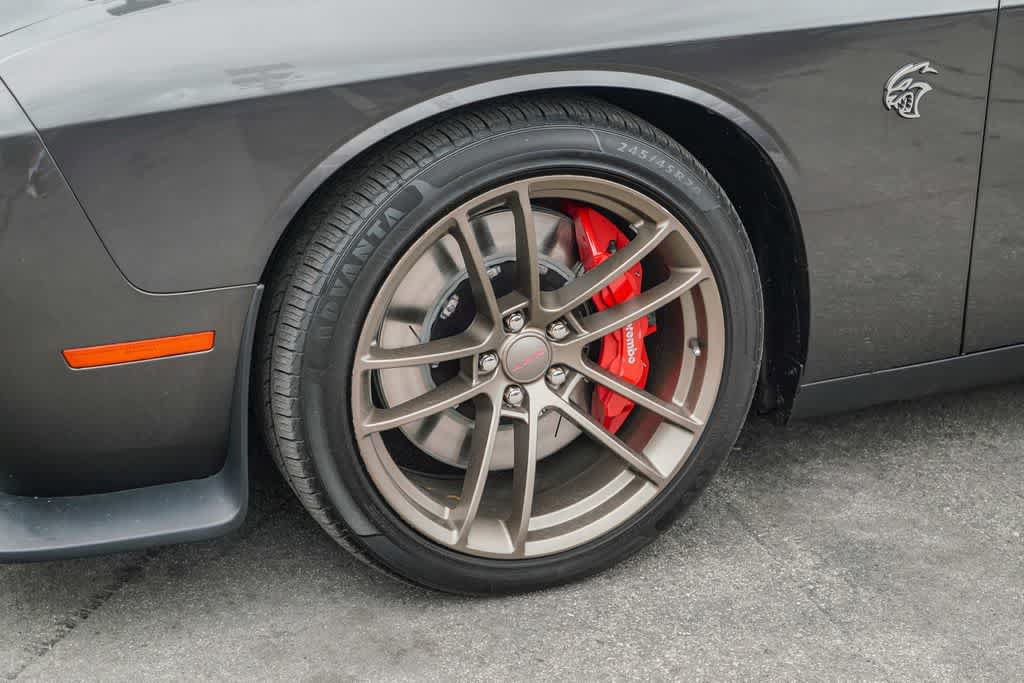Used 2020 Dodge Challenger SRT Hellcat RWD image 9
