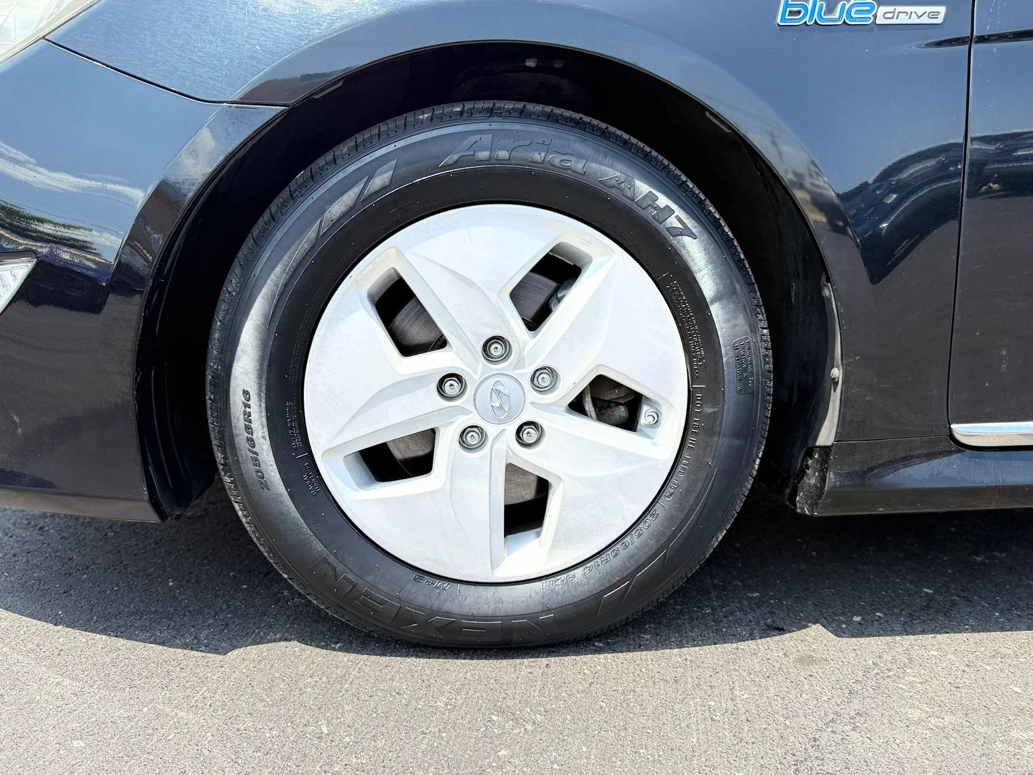 Used 2011 Hyundai Sonata Hybrid FWD image 40
