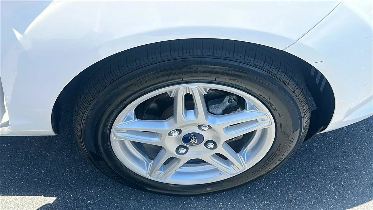 Used 2017 Ford Fiesta SE FWD image 16
