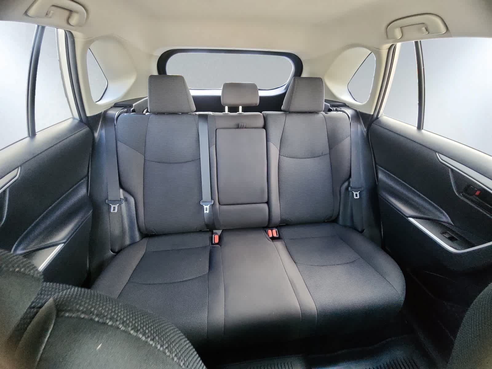 Used 2020 Toyota RAV4 LE w/ All Weather Liner Package AWD/4WD image 21