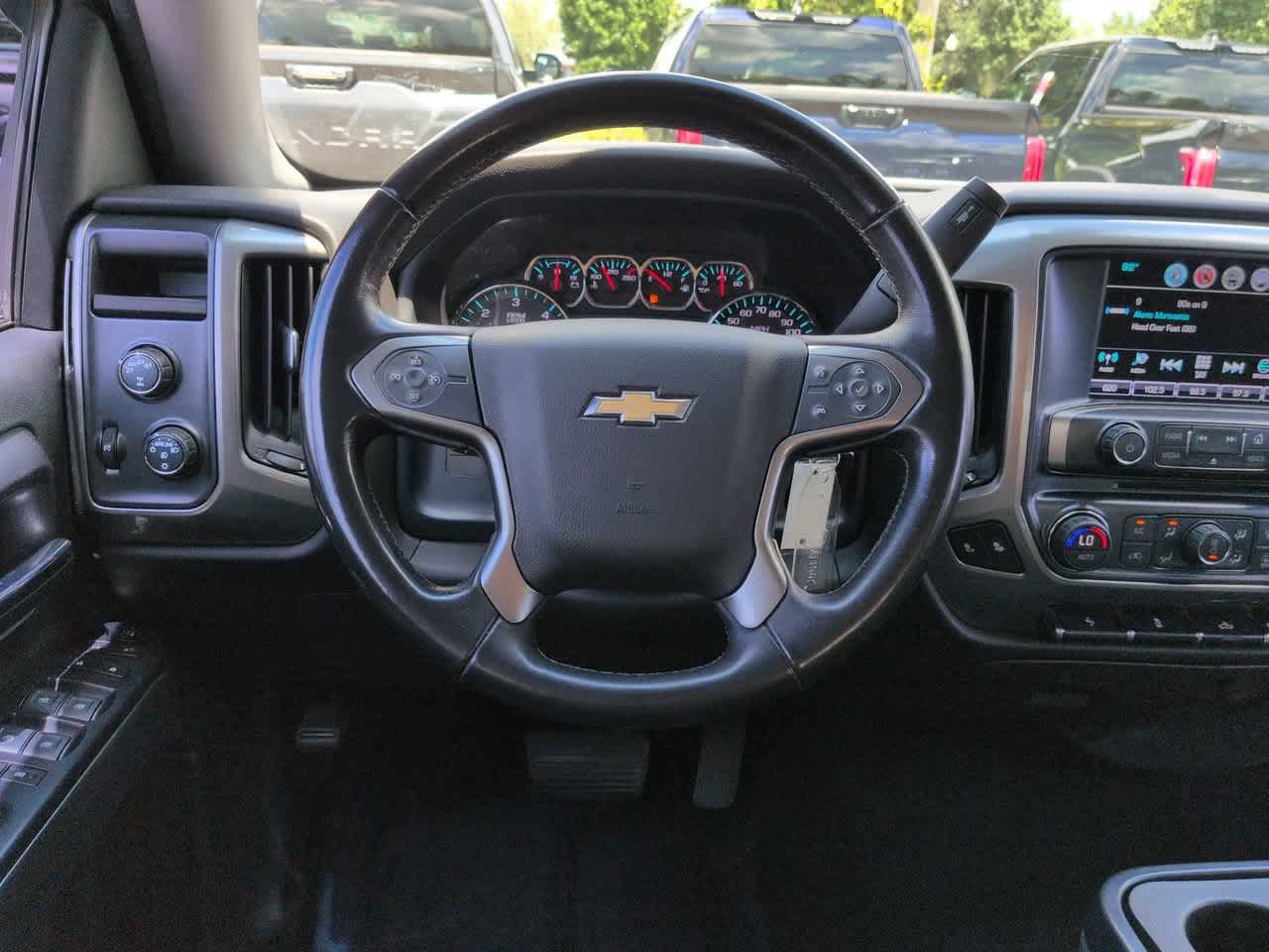 Used 2018 Chevrolet Silverado 1500 LT w/ All Star Edition AWD/4WD image 15