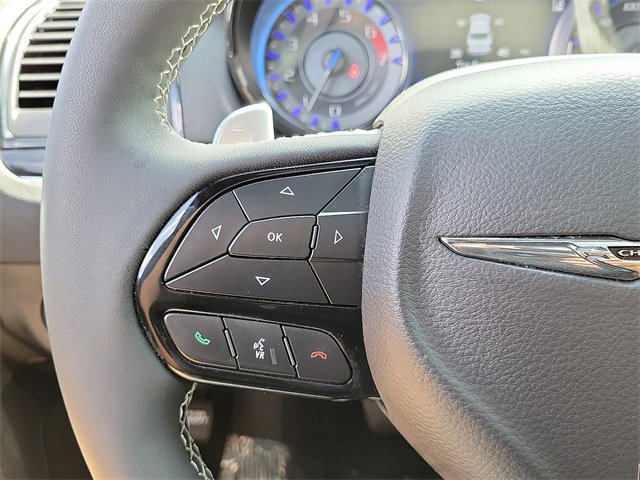 Used 2023 Chrysler 300 S w/ Comfort Group image 4