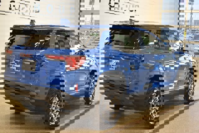 Used 2025 GMC Terrain Elevation w/ Technology Package II image 4