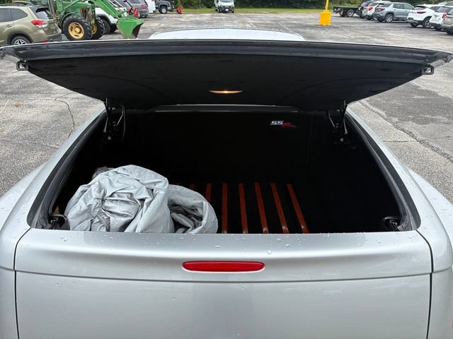 Used 2006 Chevrolet SSR w/ Preferred Equipment Group RWD image 6