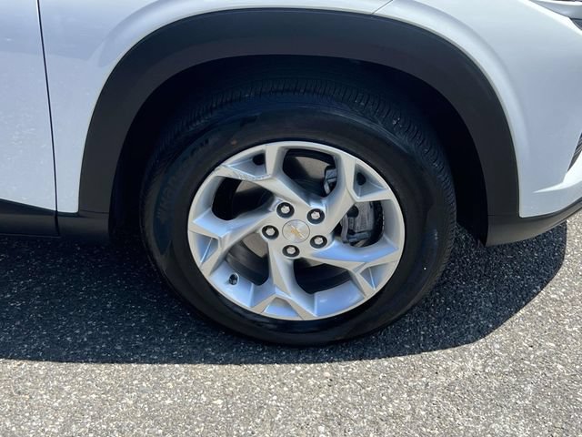 Certified 2024 Chevrolet Trax LS w/ LS Convenience Package FWD image 7