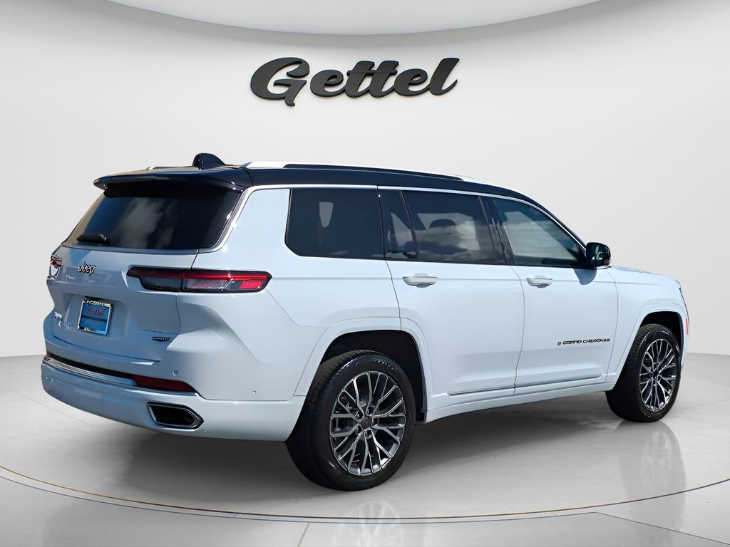 Used 2023 Jeep Grand Cherokee L Summit image 4