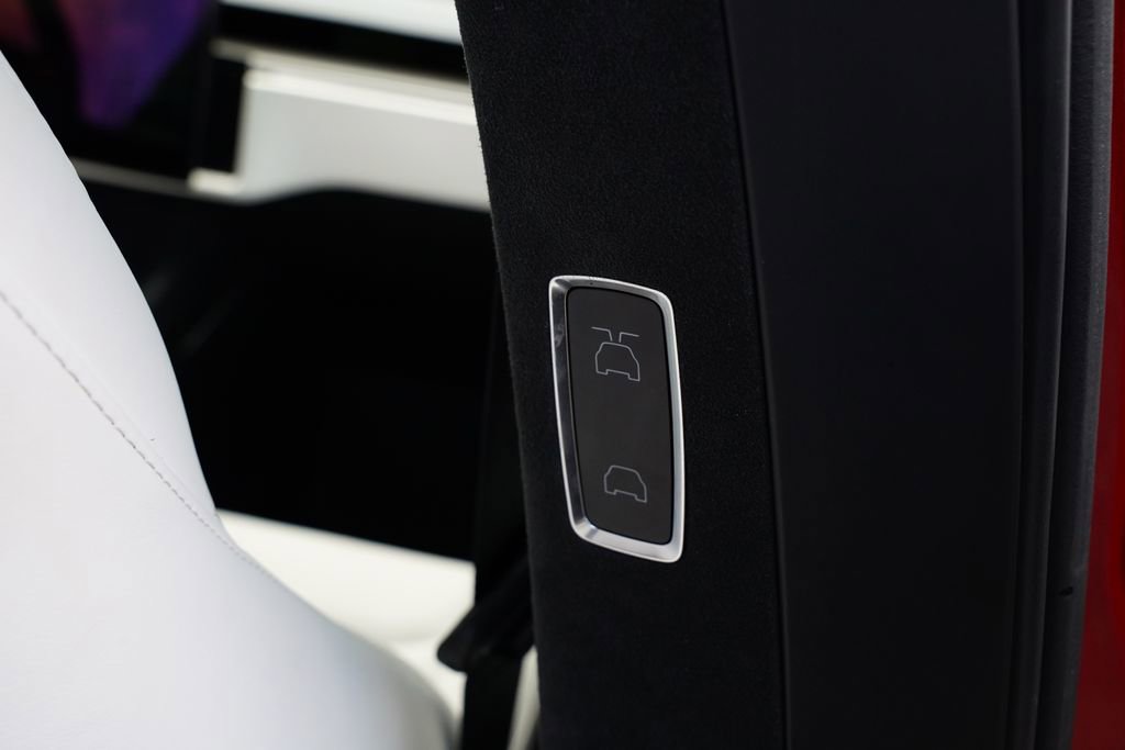 Used 2024 Tesla Model X Plaid AWD/4WD image 21