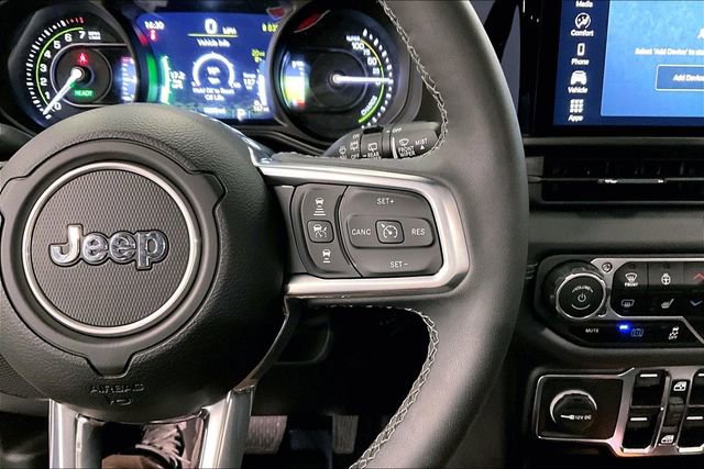 Used 2025 Jeep Wrangler Sahara 4xe w/ Safety Group image 27