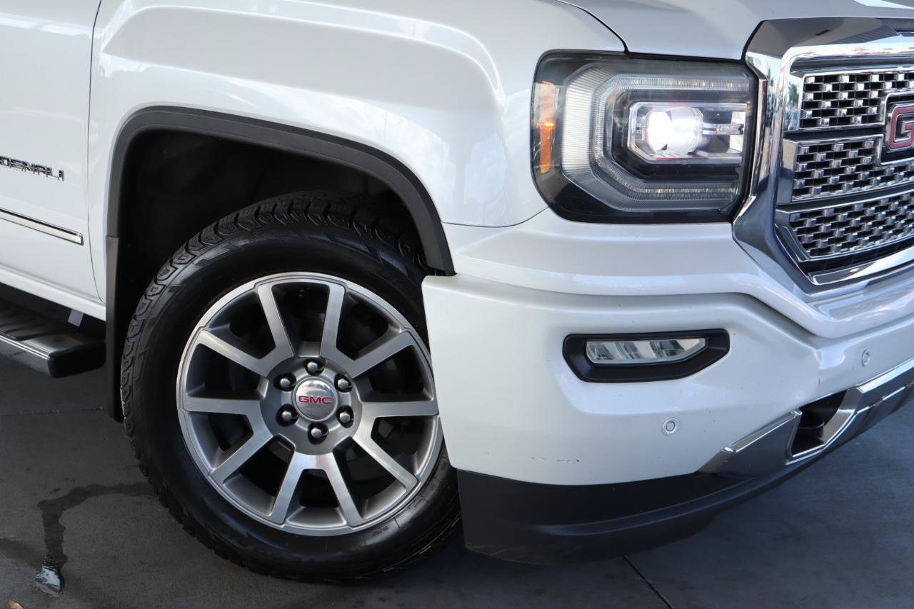 Used 2016 GMC Sierra 1500 Denali RWD image 4