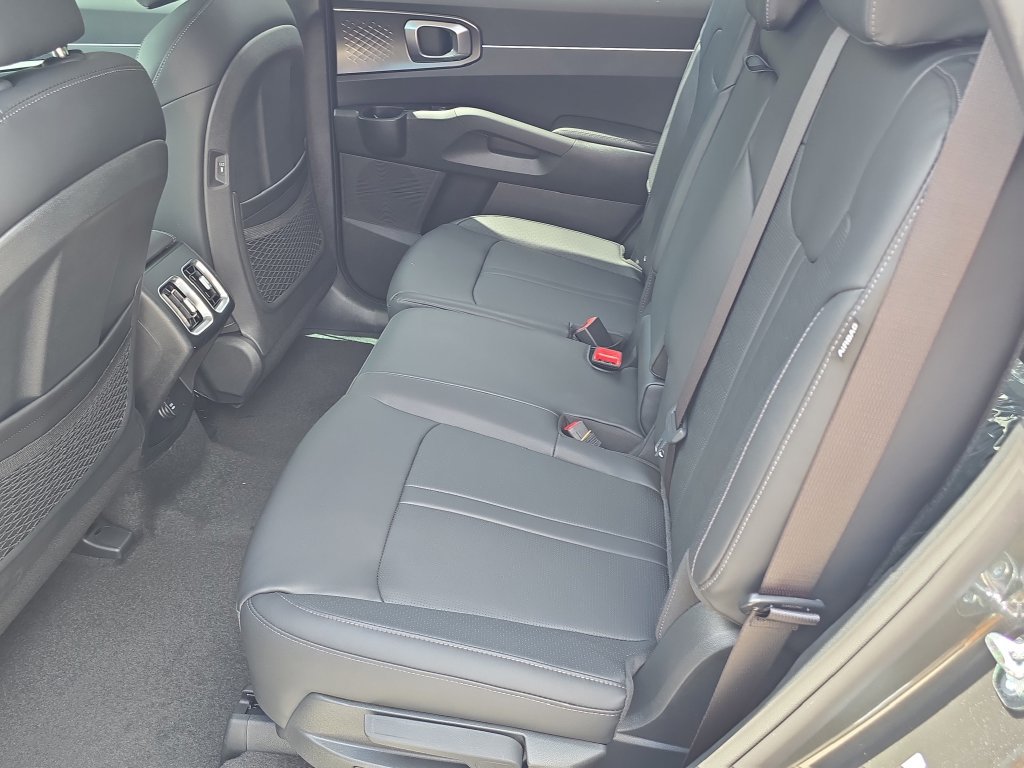 New 2026 Kia Sorento EX AWD/4WD image 17