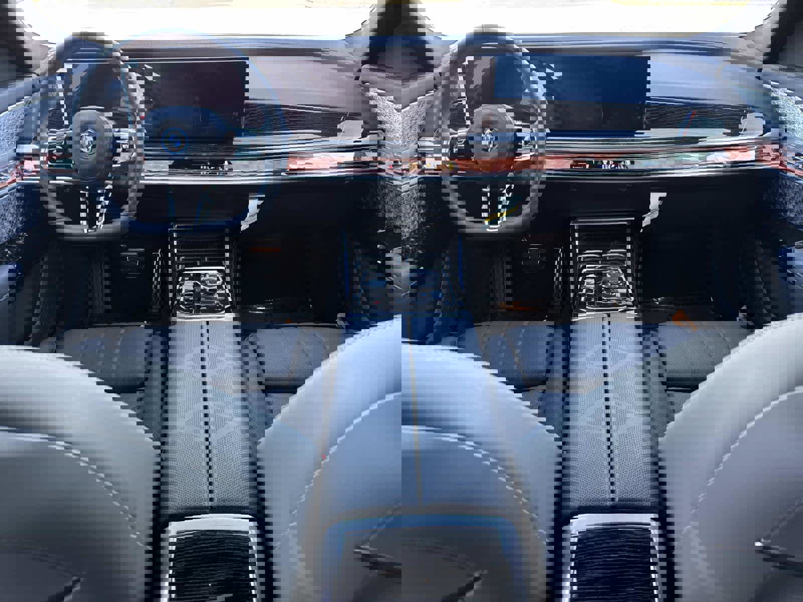 Certified 2025 BMW i7 eDrive50 w/ M Sport Package image 14