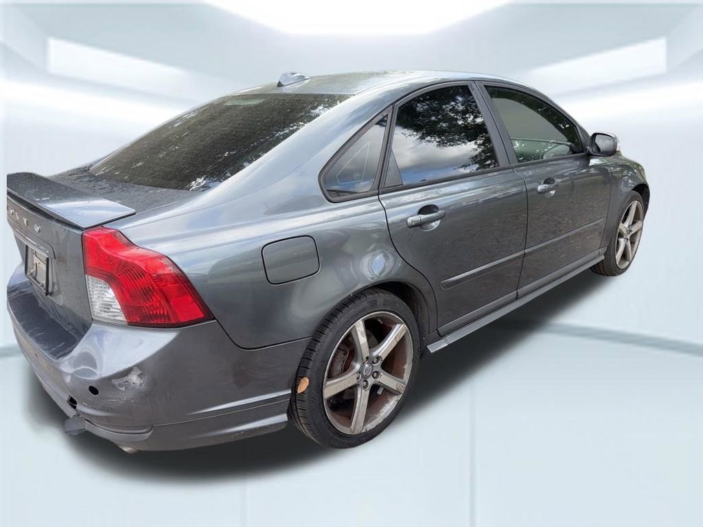 Used 2009 Volvo S40 T5 R-Design FWD image 6