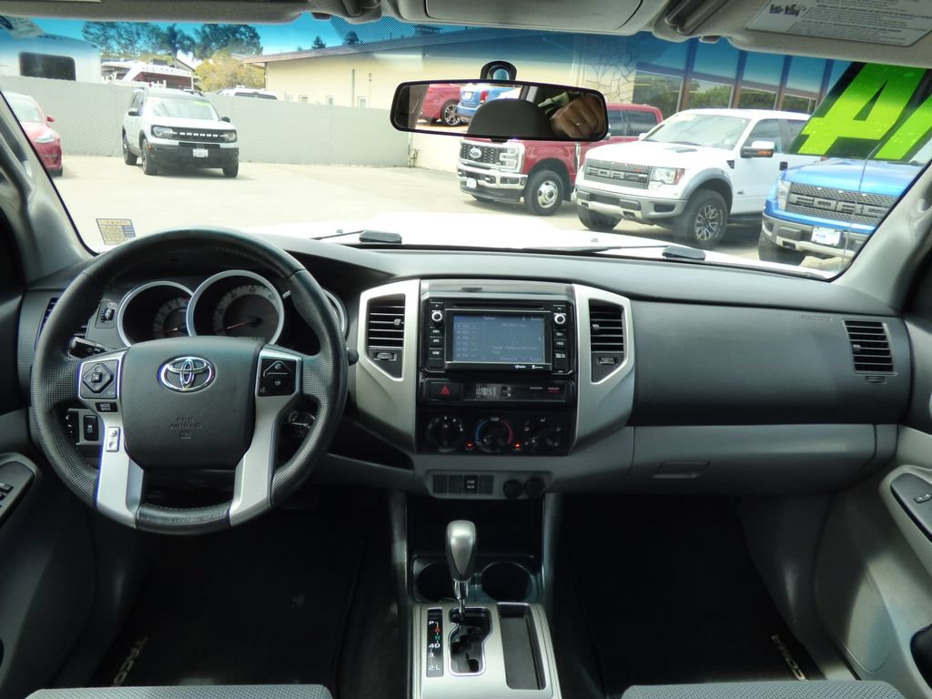 Used 2014 Toyota Tacoma PreRunner w/ TRD Sport Package RWD image 17