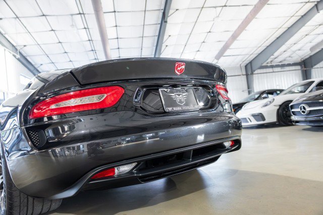 Used 2013 SRT Viper GTS w/ GTS Laguna Interior Pkg image 17