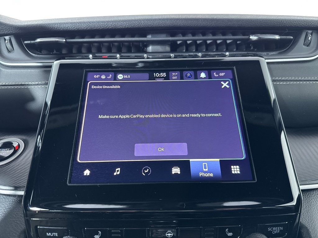 Used 2025 Jeep Grand Cherokee Altitude AWD/4WD image 18