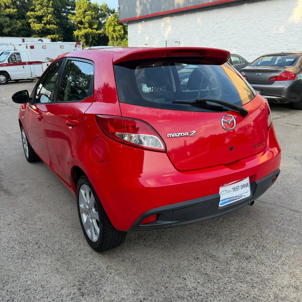 Used 2011 MAZDA MAZDA2 Touring FWD image 3