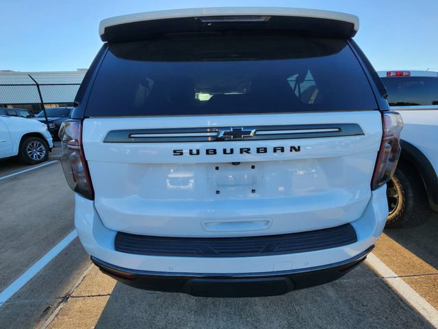 Used 2022 Chevrolet Suburban Z71 w/ Luxury Package AWD/4WD image 5