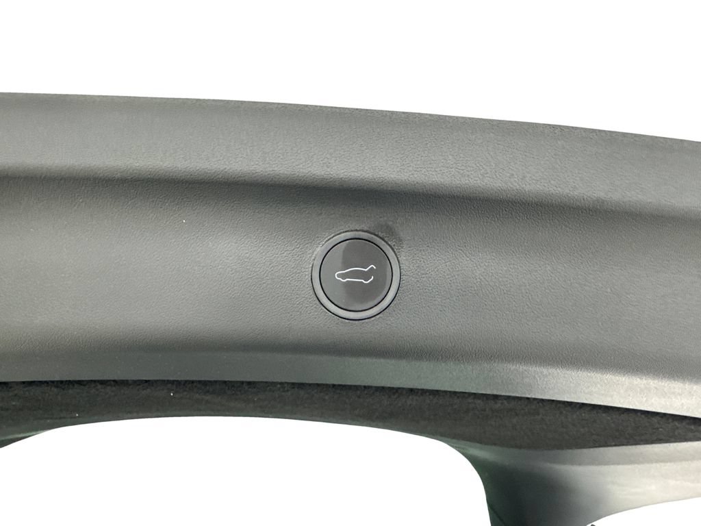 Used 2026 Tesla Model Y 2WD image 76