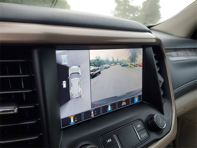 Used 2021 GMC Acadia Denali w/ Denali Technology Package image 29