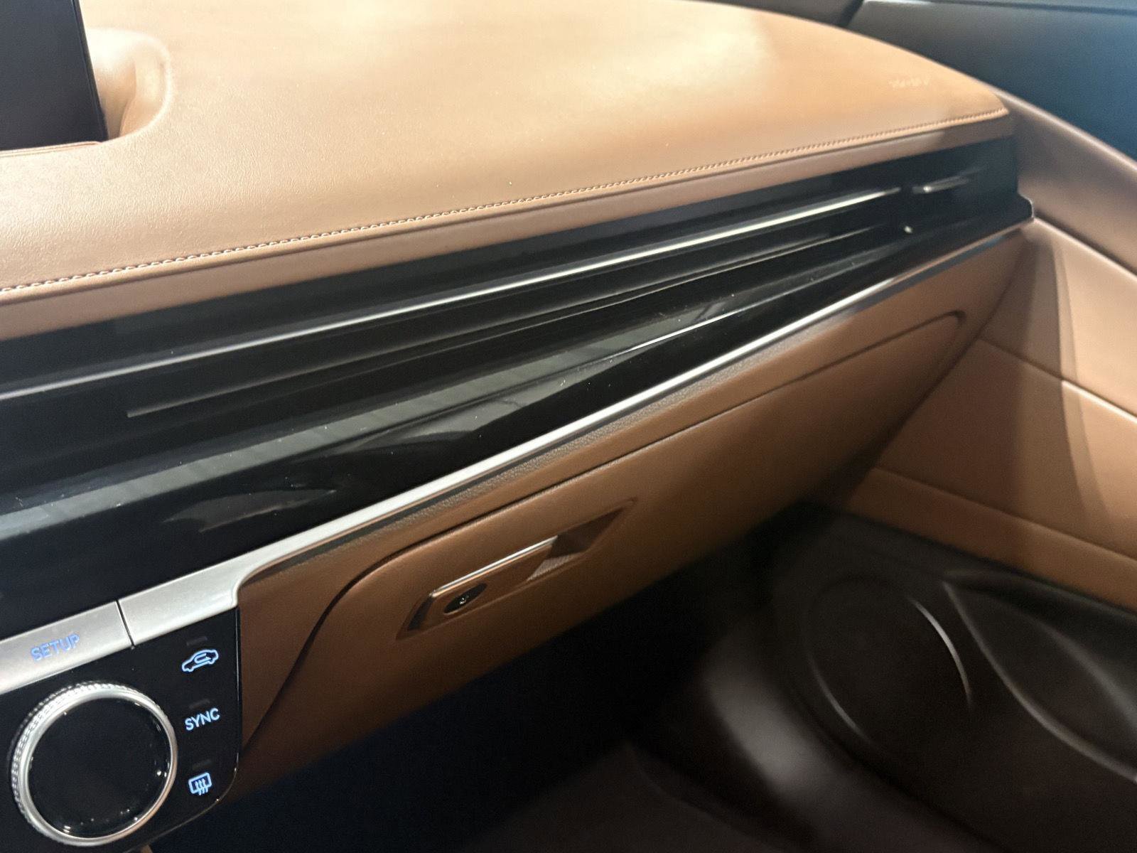 Used 2023 Genesis G80 2.5T image 34