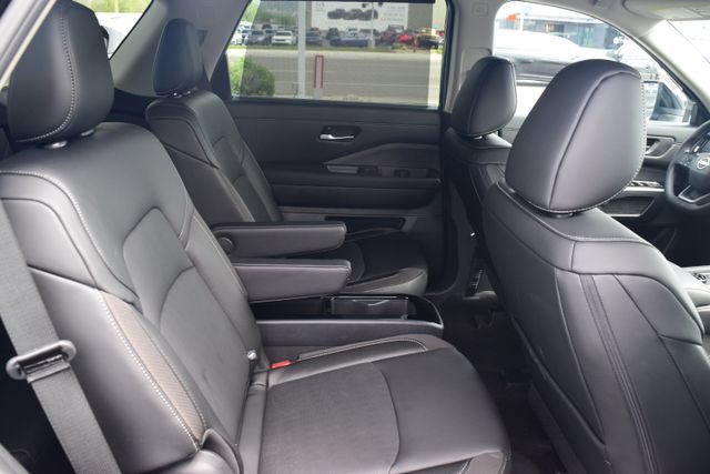 New 2026 Nissan Pathfinder SL w/ SL Premium Package AWD/4WD image 33