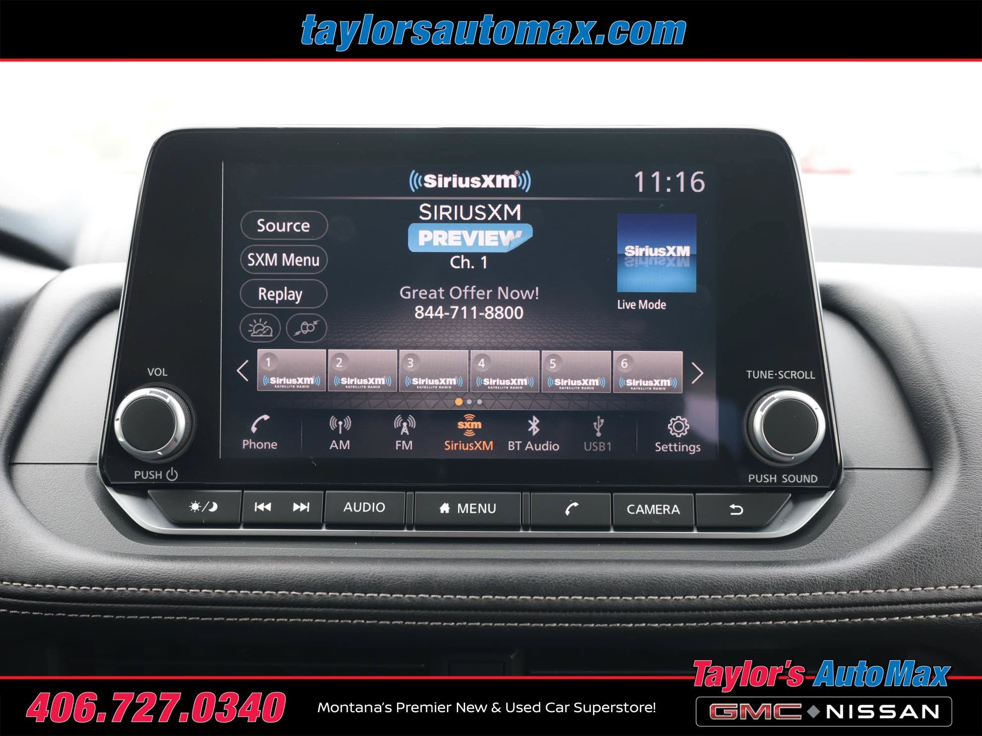 Used 2025 Nissan Rogue SV AWD/4WD image 12