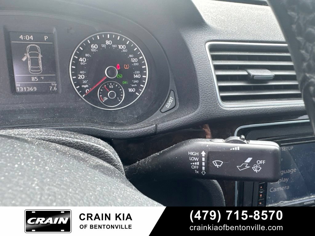 Used 2014 Volkswagen Passat TDI SEL Premium FWD image 18