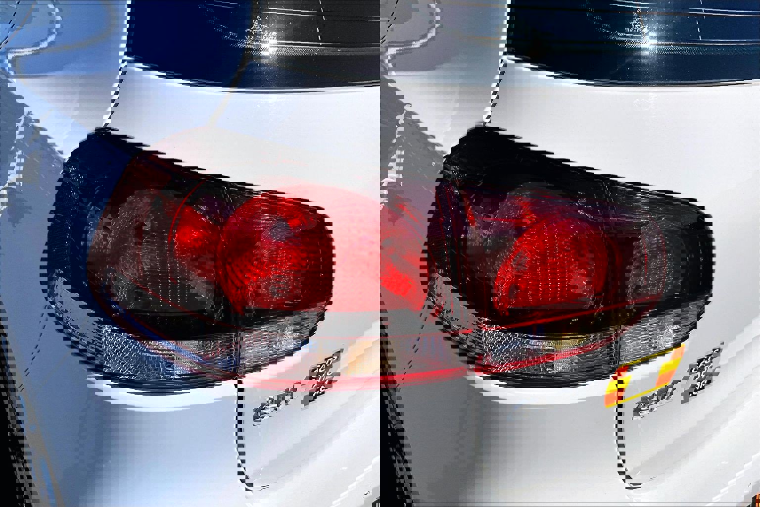 Used 2013 Volkswagen GTI 4-Door image 21