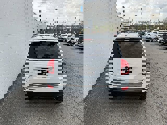 Used 2011 Jeep Compass Limited image 5