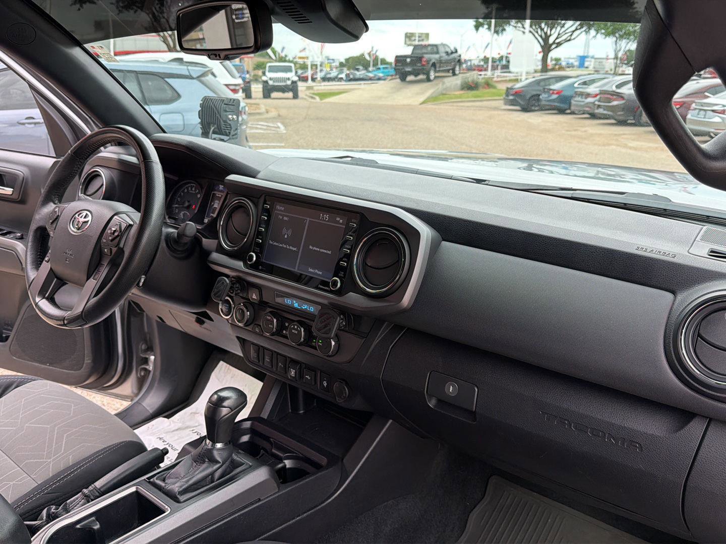 Used 2021 Toyota Tacoma TRD Off-Road w/ Technology Package AWD/4WD image 20