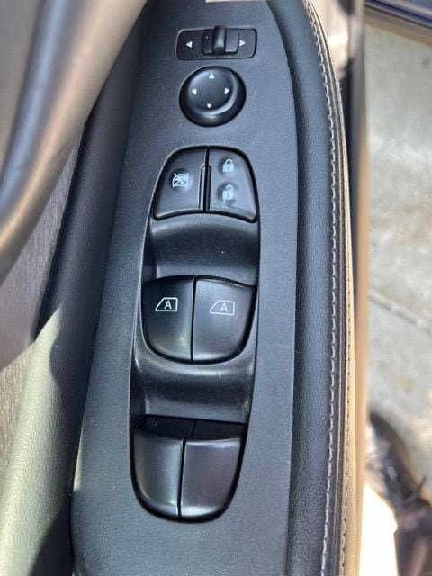 Used 2020 Nissan Murano S w/ Technology Package AWD/4WD image 17