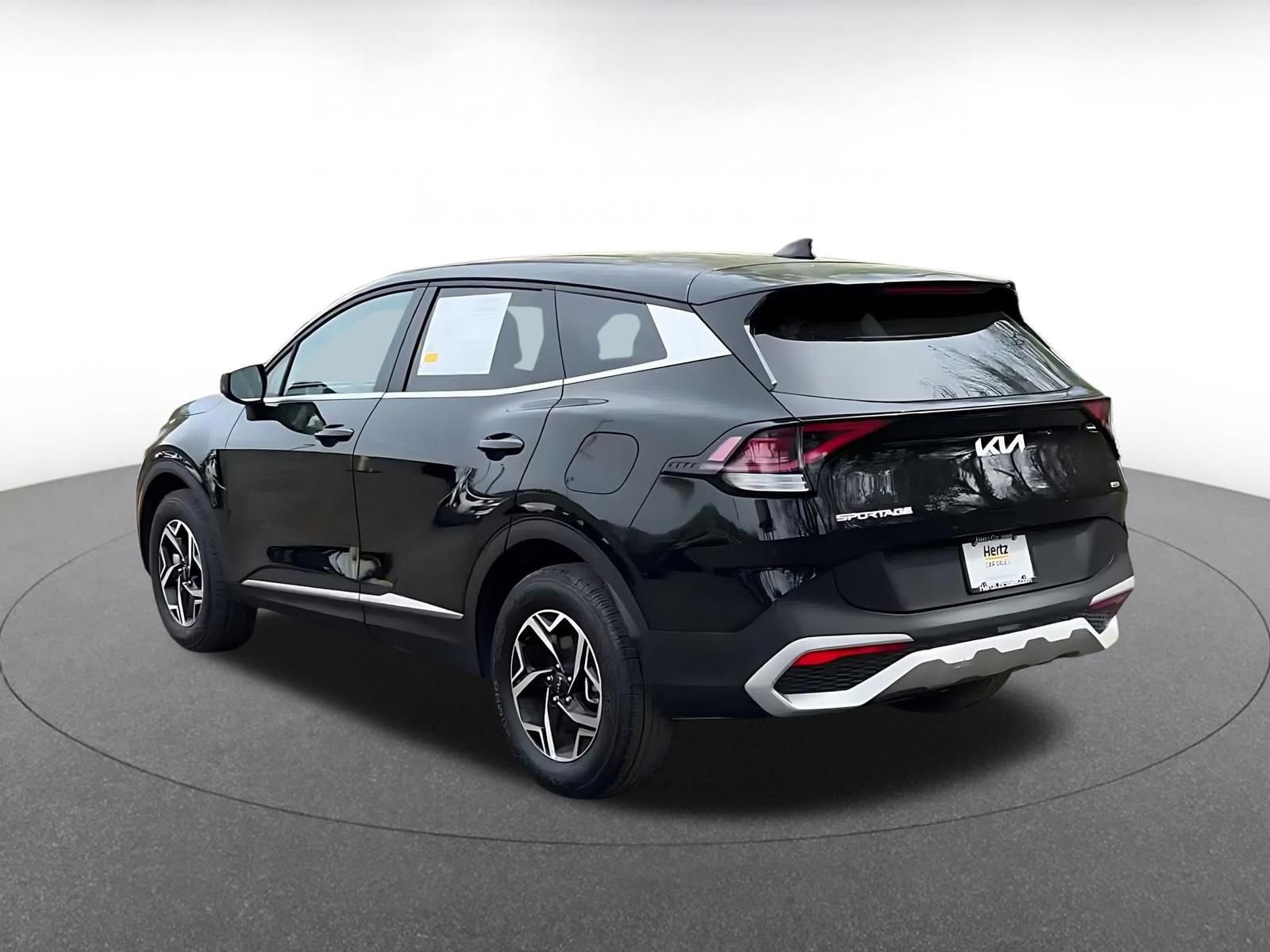 Used 2025 Kia Sportage LX image 10
