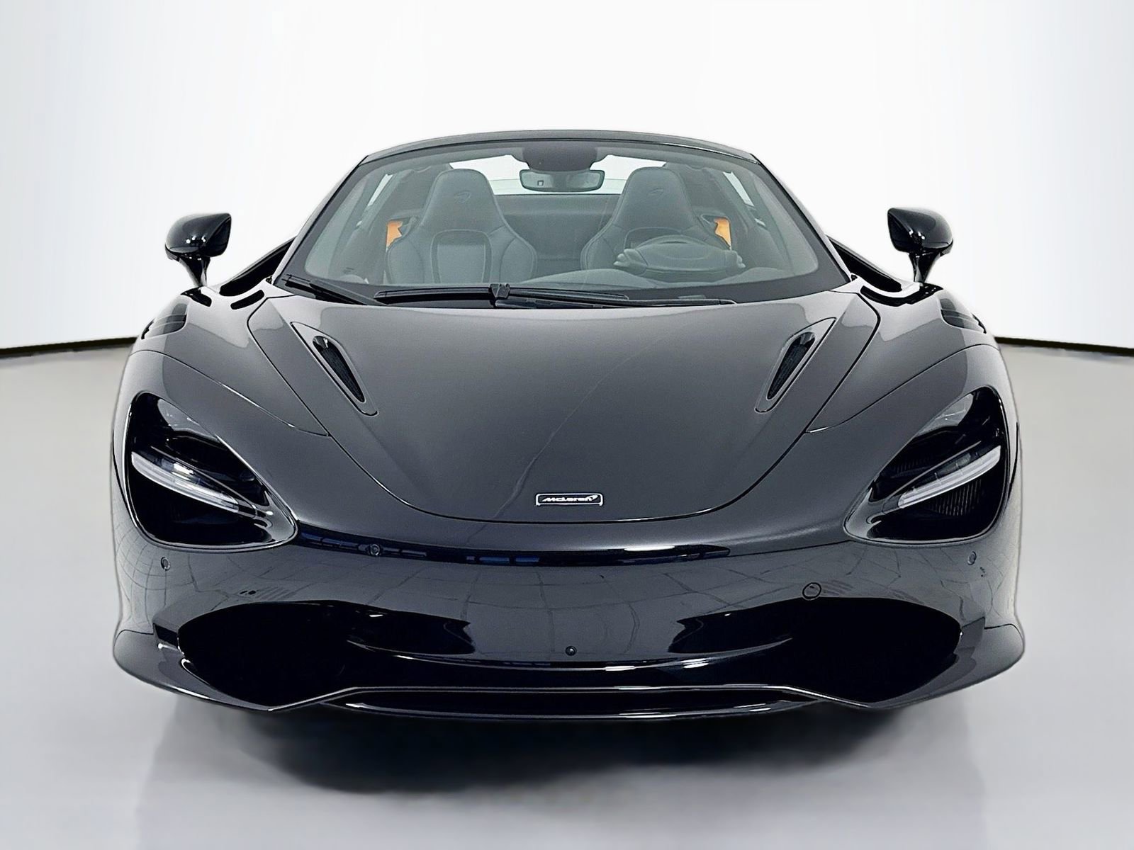 Used 2026 McLaren 750S Spider image 2