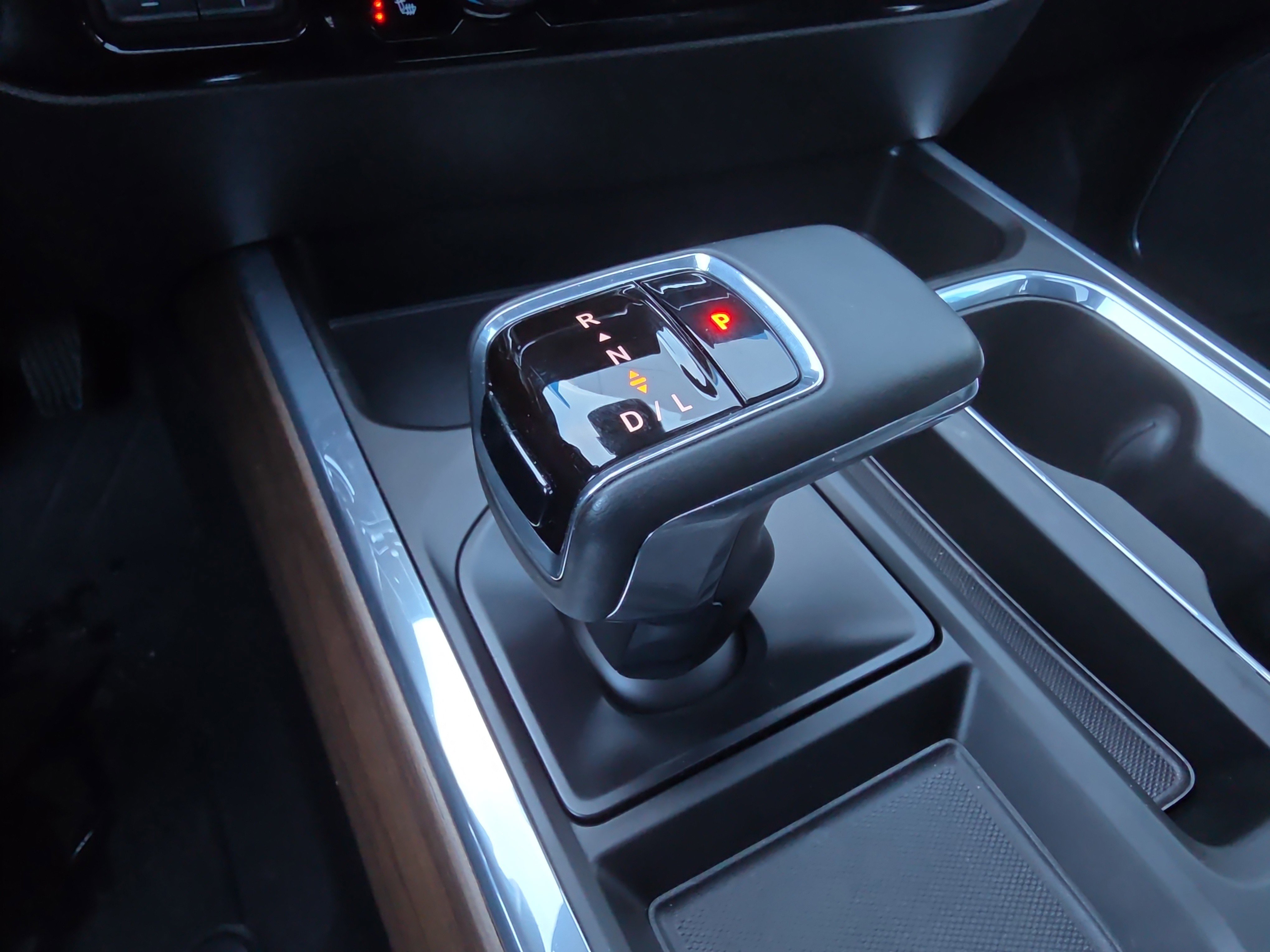 Used 2024 Chevrolet Silverado 1500 High Country w/ High Country Premium Package image 27