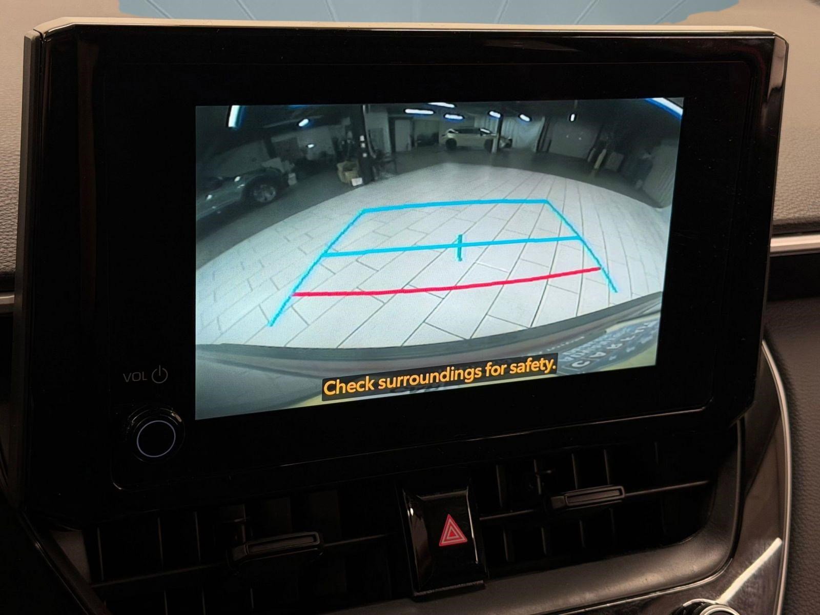 Used 2024 Toyota Corolla Cross LE w/ Moonroof Package image 29