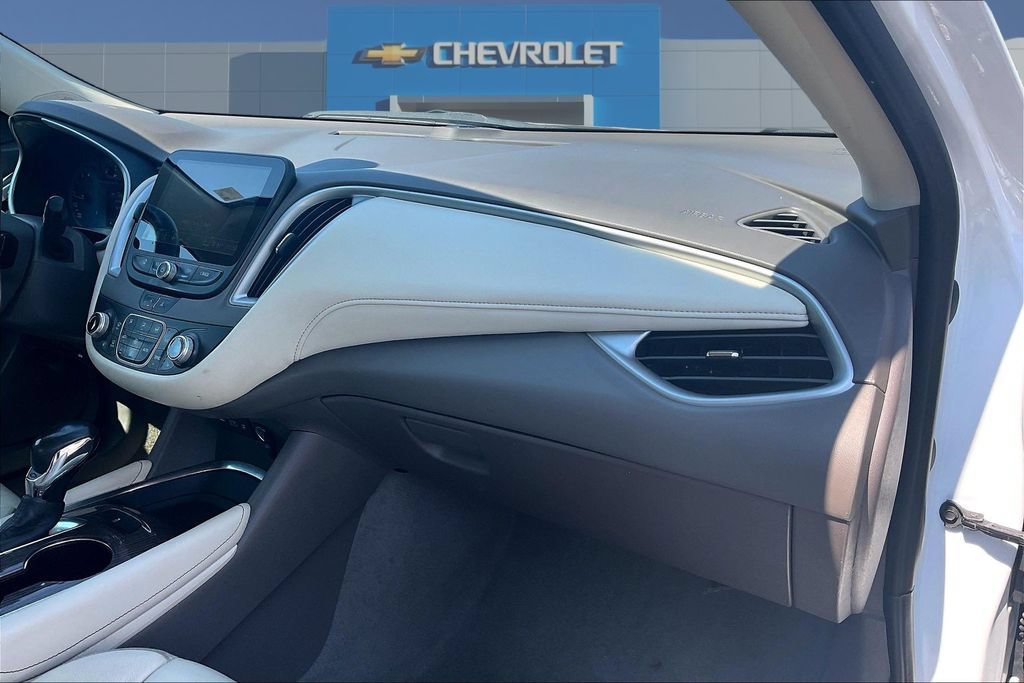 Used 2022 Chevrolet Malibu LT w/ Leather Package FWD image 26