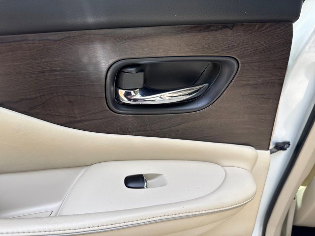Used 2019 Nissan Murano Platinum w/ Cargo Package image 34